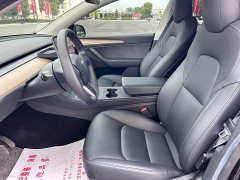 Tesla Model Y Rear-Wheel Drive - ფოტო 5