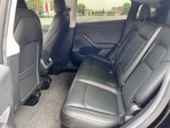 Tesla Model Y Rear-Wheel Drive - ფოტო 6