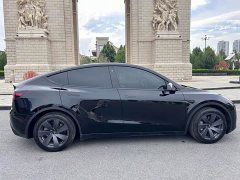 Tesla Model Y Rear-Wheel Drive - ფოტო 9