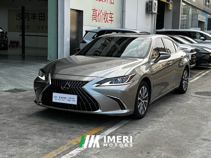 Lexus ES 300h Edition