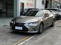 Lexus ES 300h Edition - ფოტო 1
