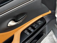 Lexus ES 300h Edition - ფოტო 16
