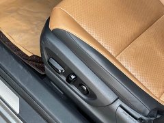 Lexus ES 300h Edition - ფოტო 17