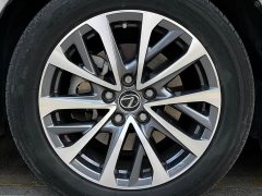 Lexus ES 300h Edition - ფოტო 8