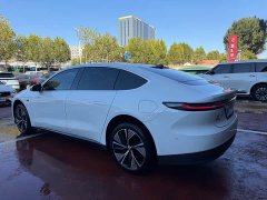 NIO ET7 75kWh Executive - ფოტო 4