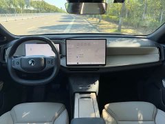 Volvo XC70 Plug-in Hybrid 2026 AWD Extended Range Core - ფოტო 6