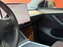 Tesla Model Y Long Range All-Wheel Drive - ფოტო 5