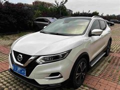 Nissan Qashqai 2.0L CVT XV Premium Luxury - ფოტო 1