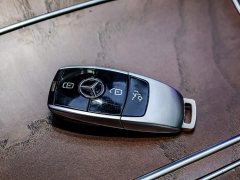 Mercedes-Benz E-Class E 260 L - ფოტო 18