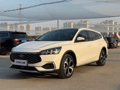 Ford Focus 2021 Estate EcoBoost 180 Automatic Hunting Tide Edition - ფოტო 1