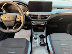 Ford Focus 2021 Estate EcoBoost 180 Automatic Hunting Tide Edition - ფოტო 13