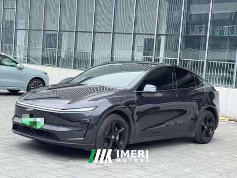 2025 Tesla Model Y Rear-Wheel Drive