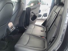 Tesla Model Y Rear-Wheel Drive - ფოტო 11