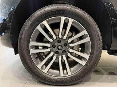 Land Rover Range Rover 3.0 L6 400PS Grand Long Wheelbase Edition - ფოტო 4