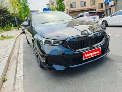 BMW 5 Series 530Li Luxury M Sport Package - ფოტო 2