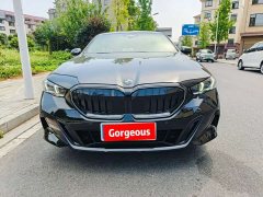 BMW 5 Series 530Li Luxury M Sport Package - ფოტო 3