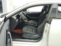 Volkswagen FAW-Volkswagen CC 380TSI Eye-Catching Edition - ფოტო 9