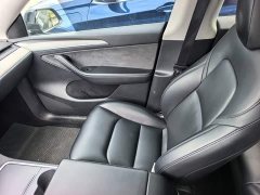 Tesla Model Y Rear-Wheel Drive - ფოტო 10
