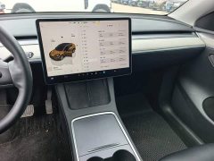 Tesla Model Y Rear-Wheel Drive - ფოტო 12