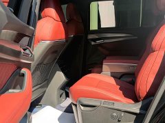Audi Q6 45 TFSI quattro Black Warrior Edition - ფოტო 17
