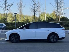 Li Auto i6 2025 Two-Wheel Drive Standard - ფოტო 2