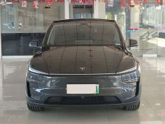 Tesla Model Y Rear-Wheel Drive - ფოტო 2