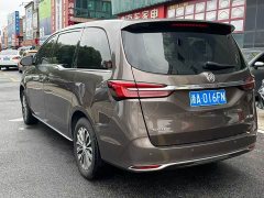 Buick GL8 Land Business Class Comfort Edition - ფოტო 6