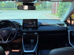 Toyota Venza 2.0L CVT FWD Luxury - ფოტო 10