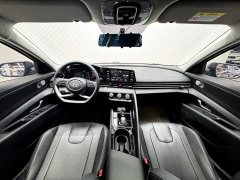Hyundai Elantra 2023 1.5L CVT GLX Elite - ფოტო 13