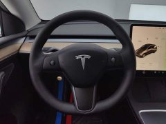 Tesla Model Y Standard Range RWD - ფოტო 15