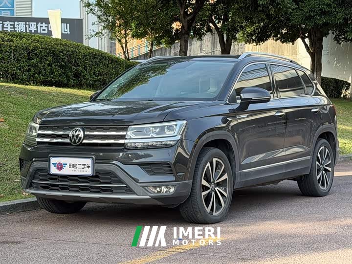 Volkswagen Touareg 330TSI AWD Luxury Edition - автомобиль из Китая