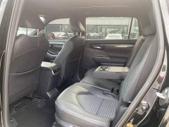 Toyota Crown Venza 2.5L HEV AWD Luxury - ფოტო 7