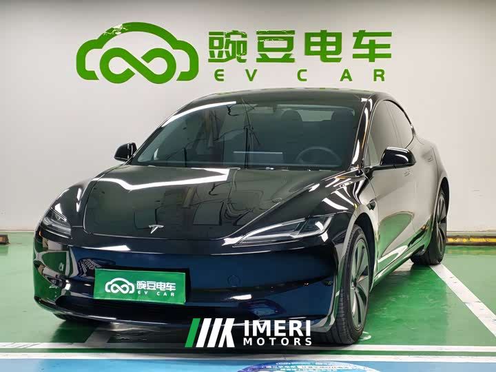 Tesla Model 3 Rear-Wheel Drive