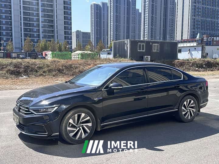 Volkswagen Magotan 2023 2 Million Units Commemorative Edition 330TSI DSG Luxury - ავტომობილი ჩინეთიდან
