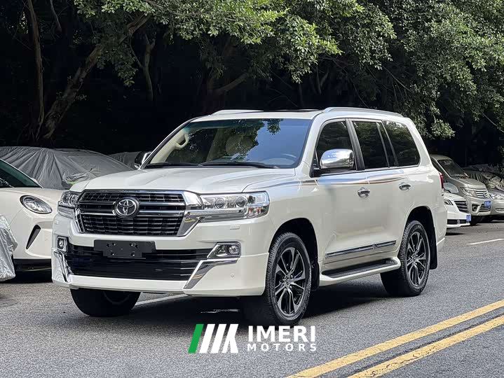 Toyota Land Cruiser (Imported) 5.7L Middle East version