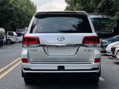 Toyota Land Cruiser (Imported) 5.7L Middle East version - ფოტო 5