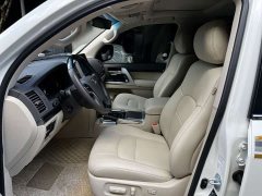 Toyota Land Cruiser (Imported) 5.7L Middle East version - ფოტო 6