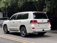 Toyota Land Cruiser (Imported) 5.7L Middle East version - ფოტო 3