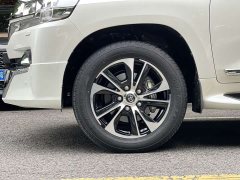 Toyota Land Cruiser (Imported) 5.7L Middle East version - ფოტო 6