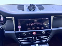 Porsche 2022 Macan 2.0T - ფოტო 16