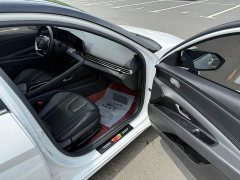 Hyundai Elantra 1.5L CVT TOP Premier Edition - ფოტო 5