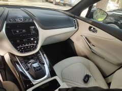 Aston Martin DBX 4.0T V8 Silk Road Edition - ფოტო 3