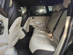Aston Martin DBX 4.0T V8 Silk Road Edition - ფოტო 5