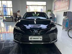 Toyota Camry Hybrid Luxury - ფოტო 2
