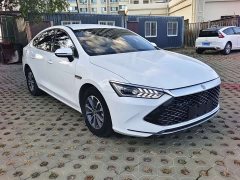 BYD Qin PLUS Glory Edition DM-i 55KM Leading - ფოტო 3
