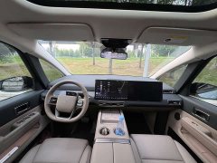 Li Auto MEGA 2025 Home Family Edition - ფოტო 5