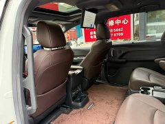 Toyota Sienna 2021 2.5L Hybrid Platinum Edition - ფოტო 11