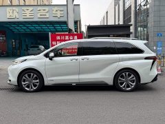 Toyota Sienna 2021 2.5L Hybrid Platinum Edition - ფოტო 3