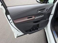 Toyota Sienna 2021 2.5L Hybrid Platinum Edition - ფოტო 6