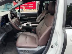 Toyota Sienna 2021 2.5L Hybrid Platinum Edition - ფოტო 8